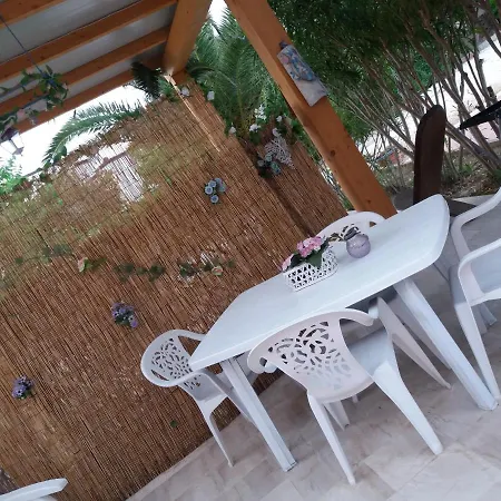 L'artista Bed and Breakfast Santa Lucia (Sardinia)
