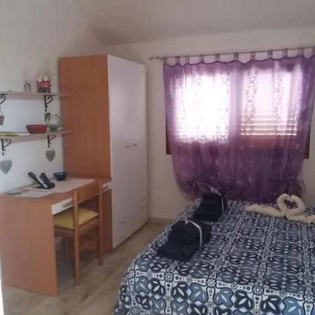 L'artista Bed and Breakfast Santa Lucia (Sardinia)
